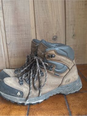 Vasque Tan and Gray Hiking Boots